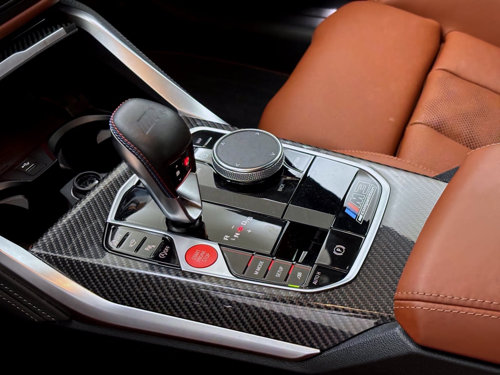 Fahrzeugabbildung BMW M3 Competition xDrive Limousine [Laser, Carbon]