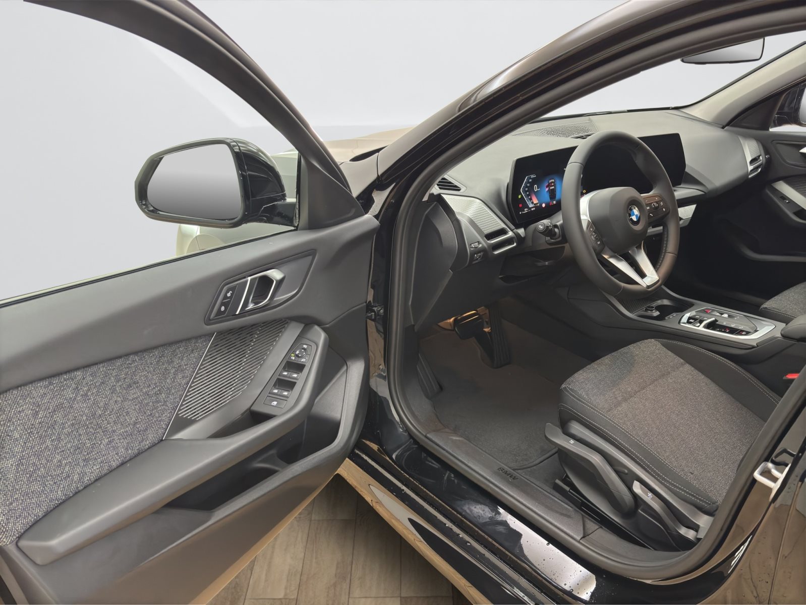 Fahrzeugabbildung BMW 120 [M Sport, Navi, 18 LMR, RFK, SHZ, LED]