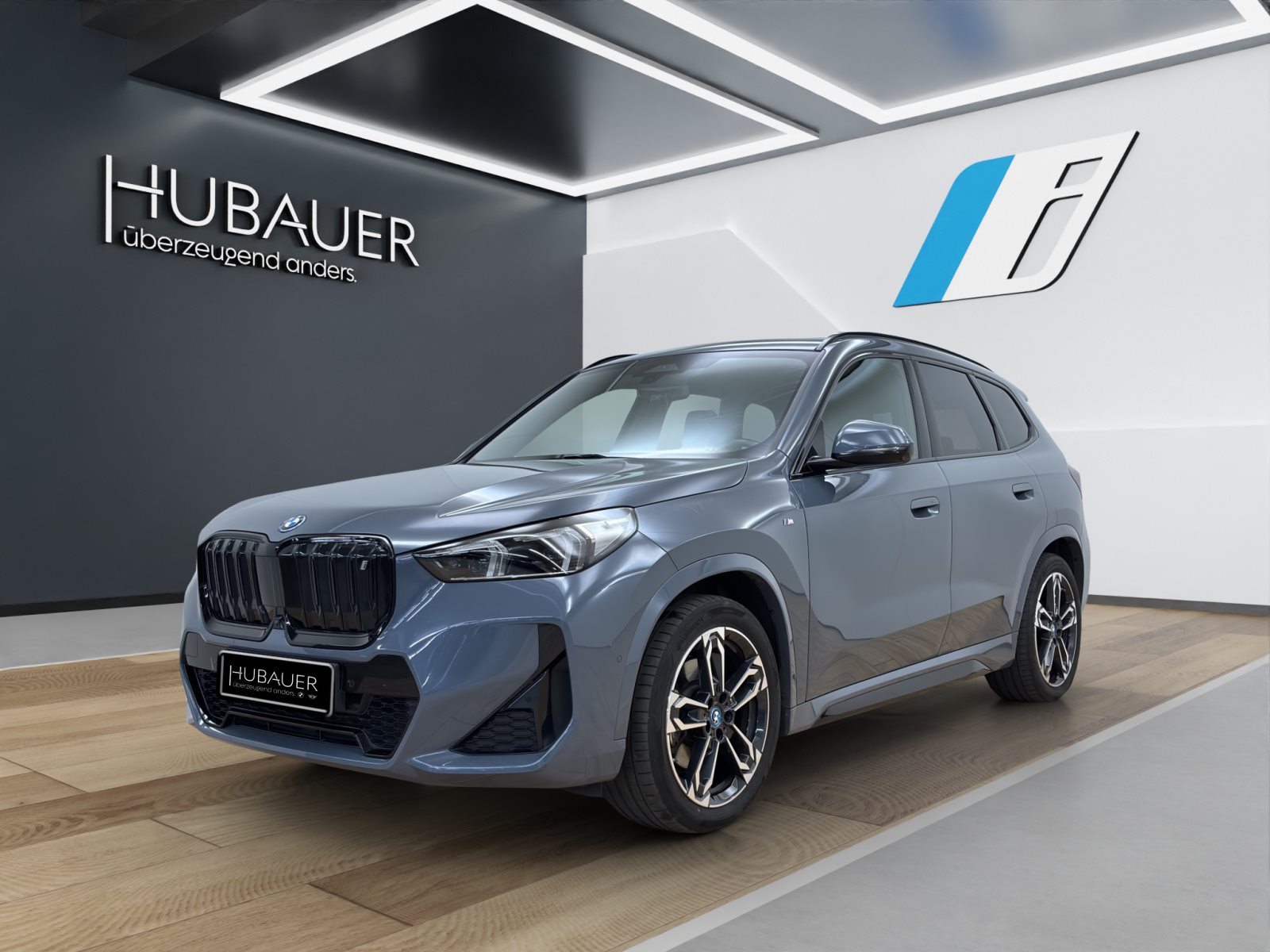 BMW iX1 xDrive30 [M Sport, HUD, Pano, HK Sound]