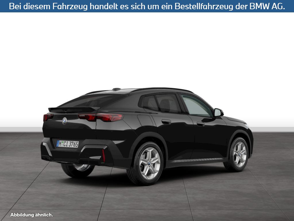 Fahrzeugabbildung BMW X2 sDrive18d