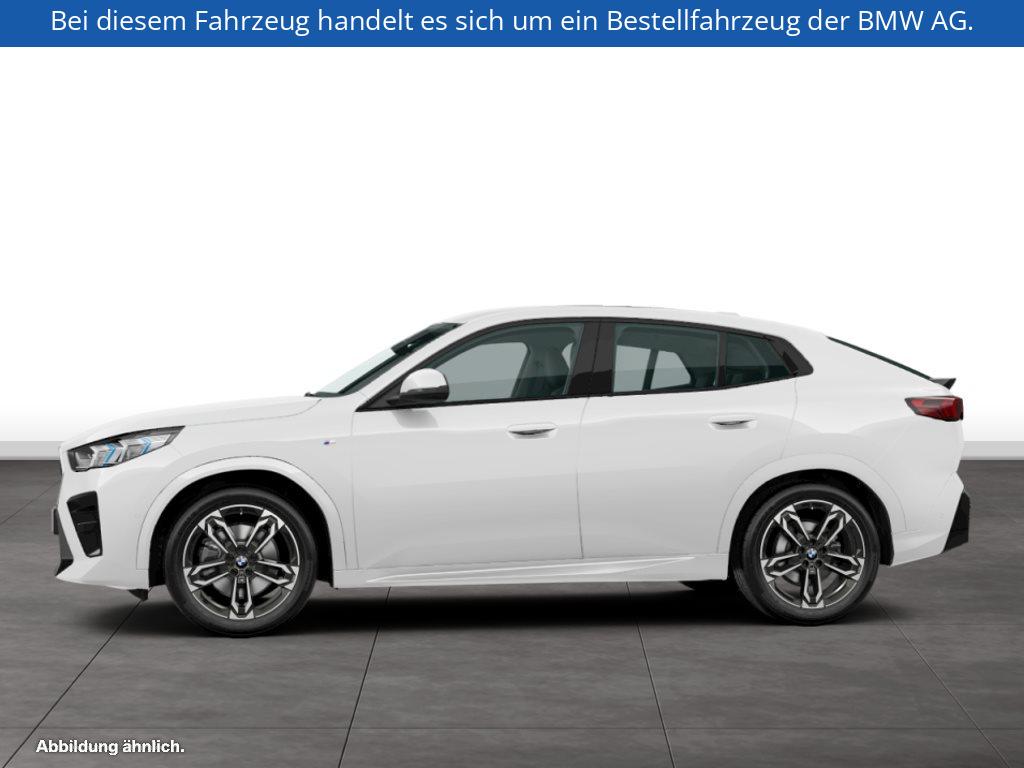 Fahrzeugabbildung BMW X2 sDrive20i
