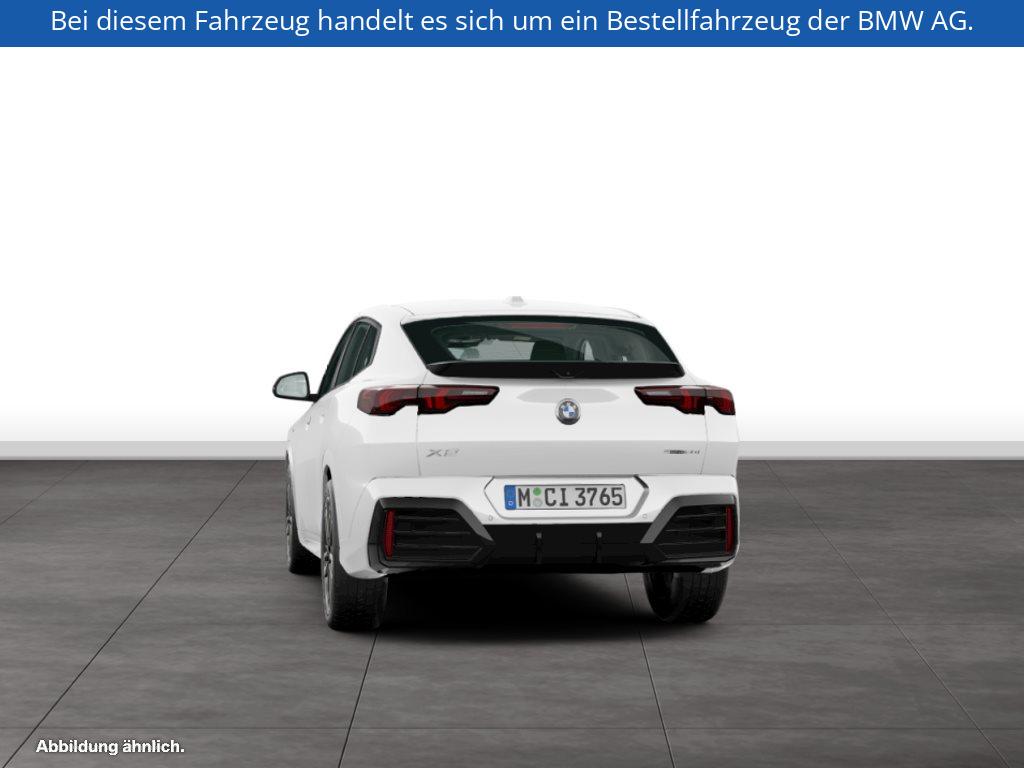 Fahrzeugabbildung BMW X2 sDrive20i