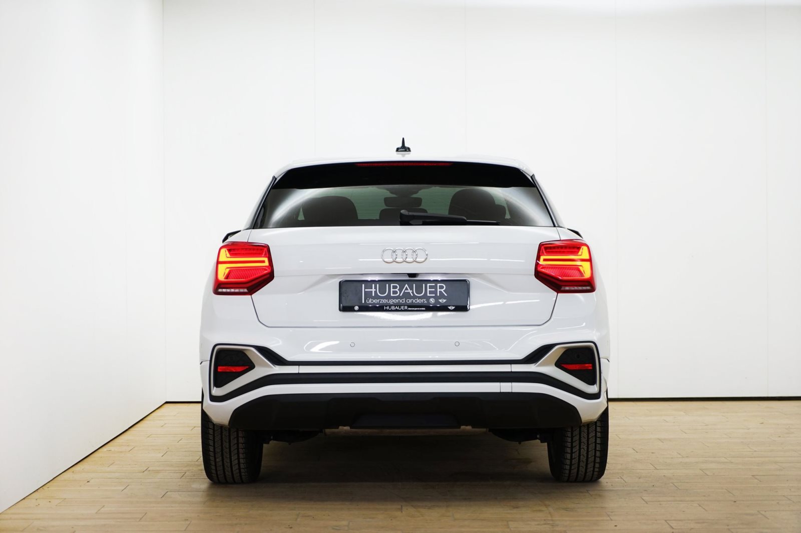 Fahrzeugabbildung Audi Q2 35 TFSI S tronic [Navi, LED, RFK, Pano, SHZ]