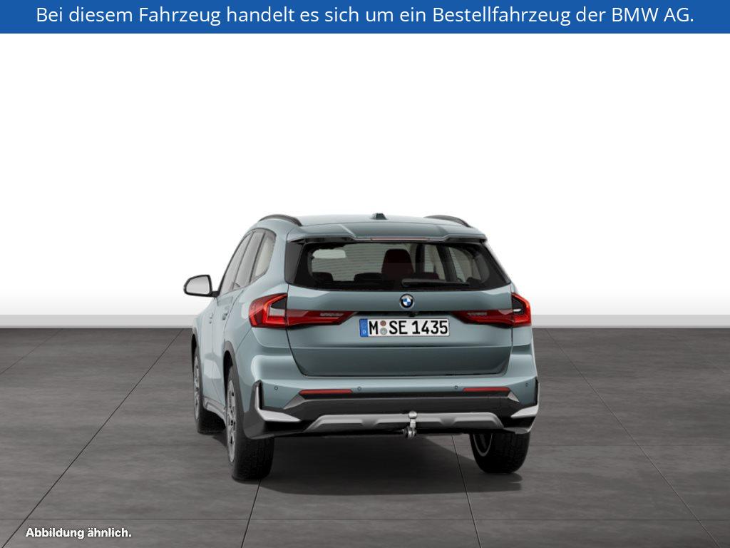 Fahrzeugabbildung BMW X1 sDrive20i