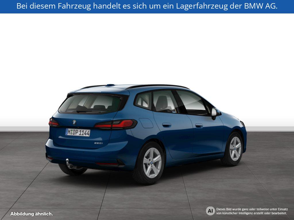 Fahrzeugabbildung BMW 220i Active Tourer
