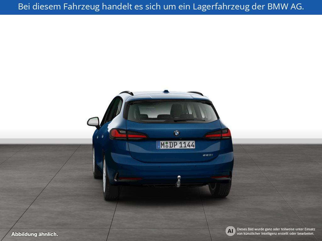 Fahrzeugabbildung BMW 220i Active Tourer