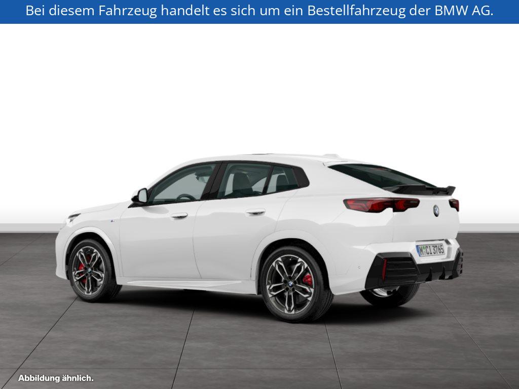 Fahrzeugabbildung BMW X2 sDrive20i