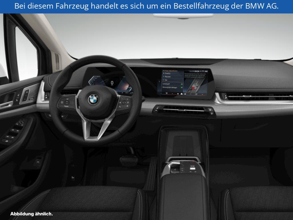 Fahrzeugabbildung BMW 220i Active Tourer