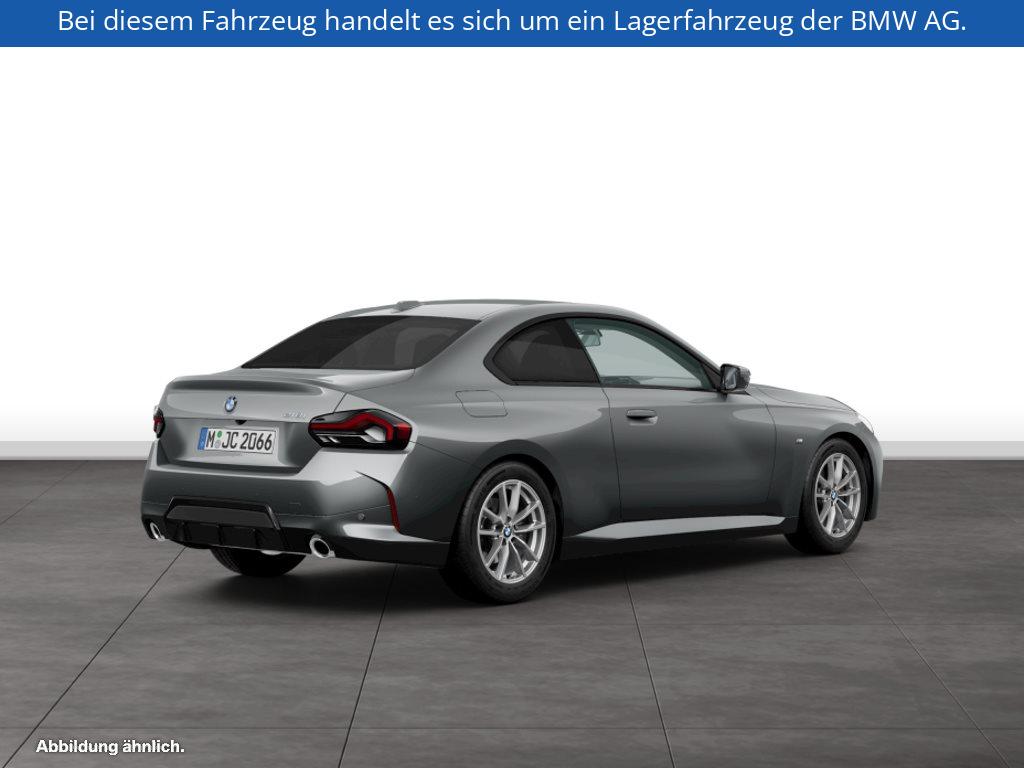 Fahrzeugabbildung BMW 218i Coupé