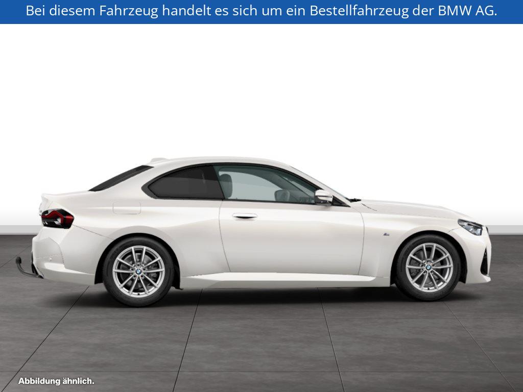 Fahrzeugabbildung BMW 218i Coupé