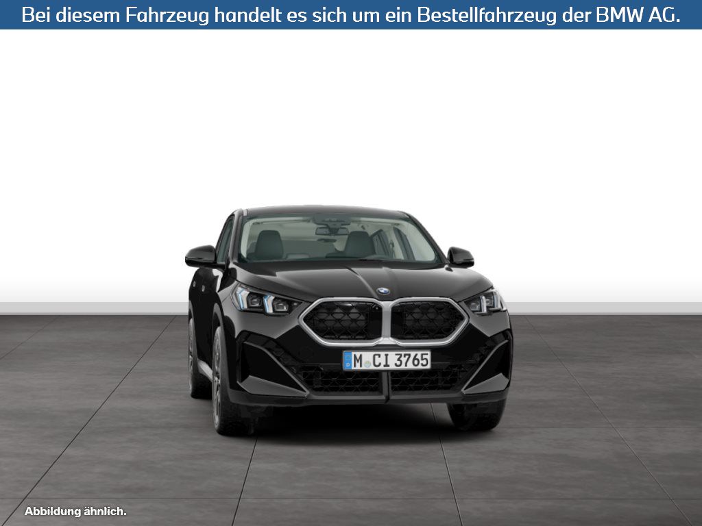 Fahrzeugabbildung BMW X2 sDrive20i
