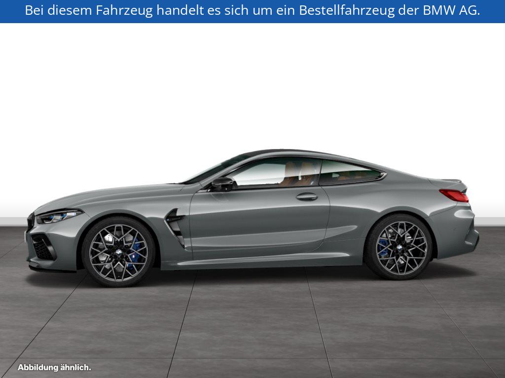 Fahrzeugabbildung BMW M8 Coupé