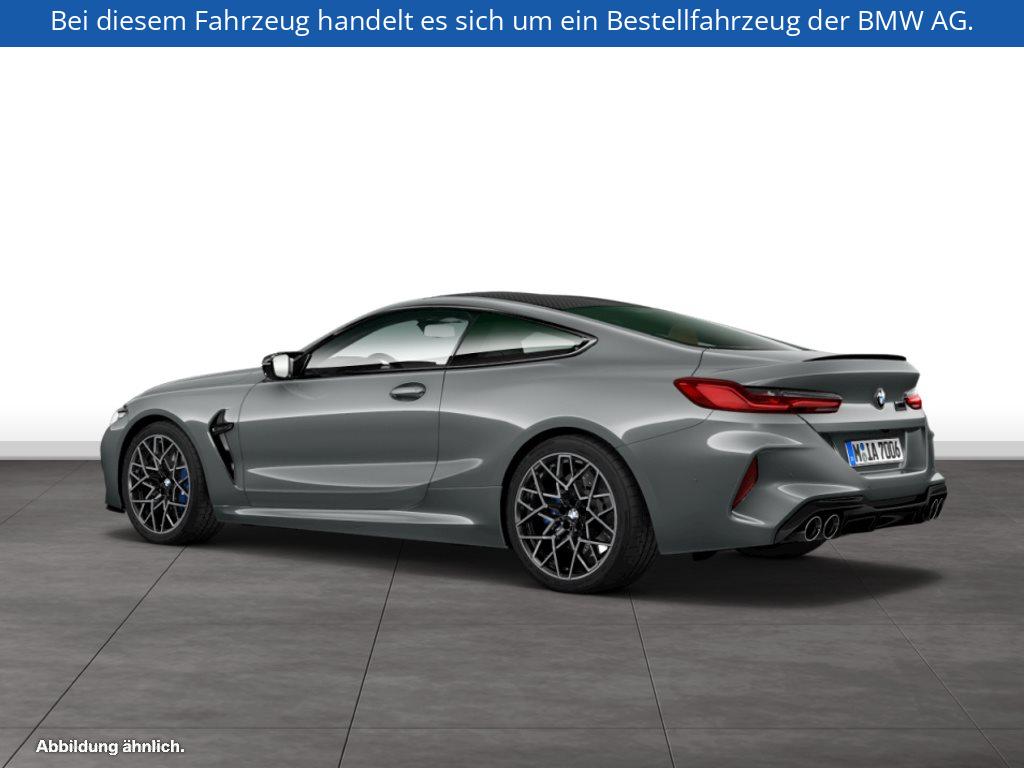 Fahrzeugabbildung BMW M8 Coupé