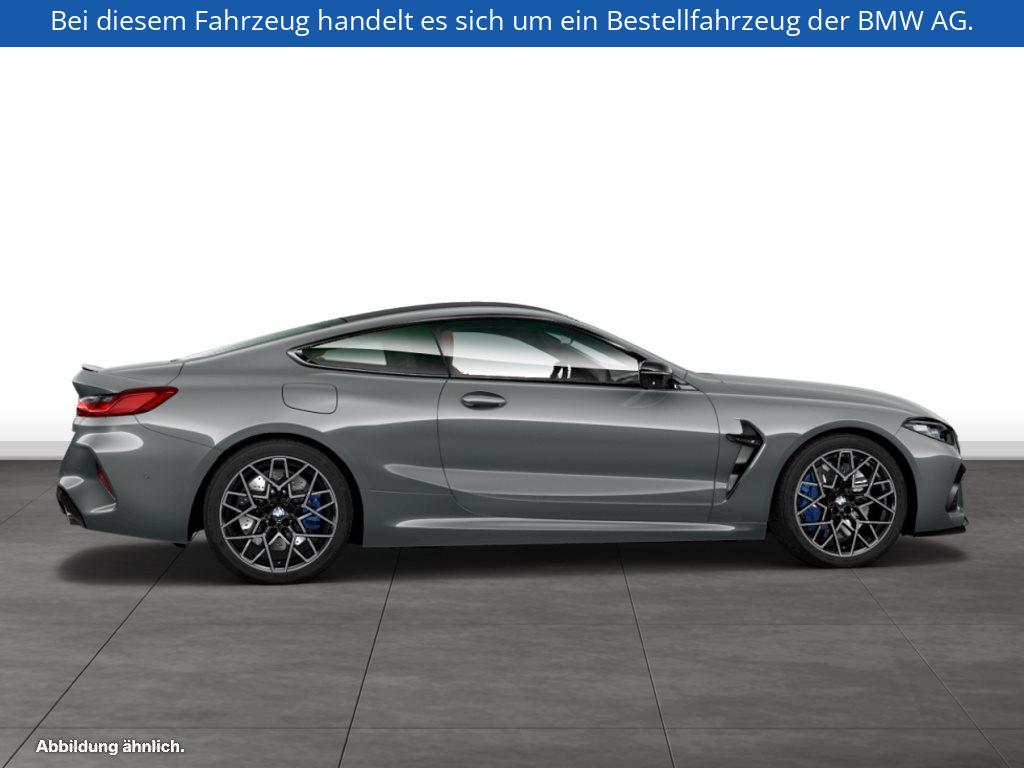 Fahrzeugabbildung BMW M8 Coupé