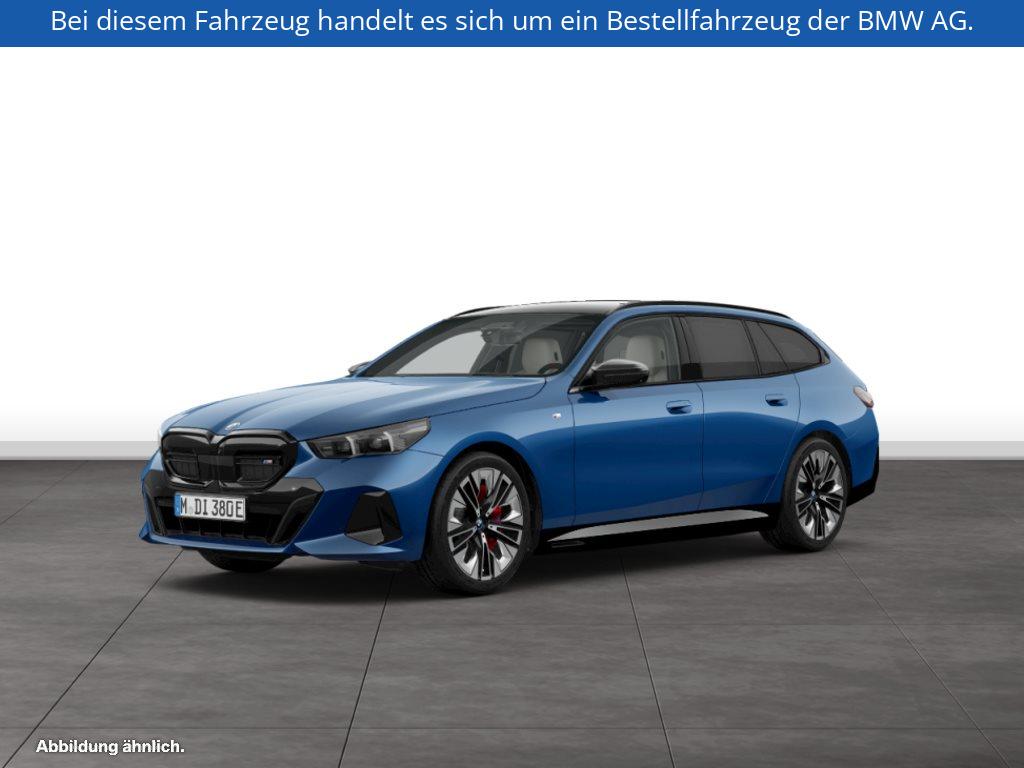 BMW i5 M60 xDrive Touring