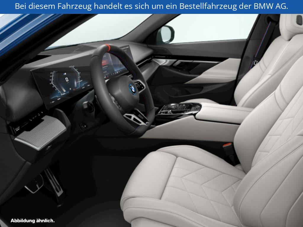 Fahrzeugabbildung BMW i5 M60 xDrive Touring