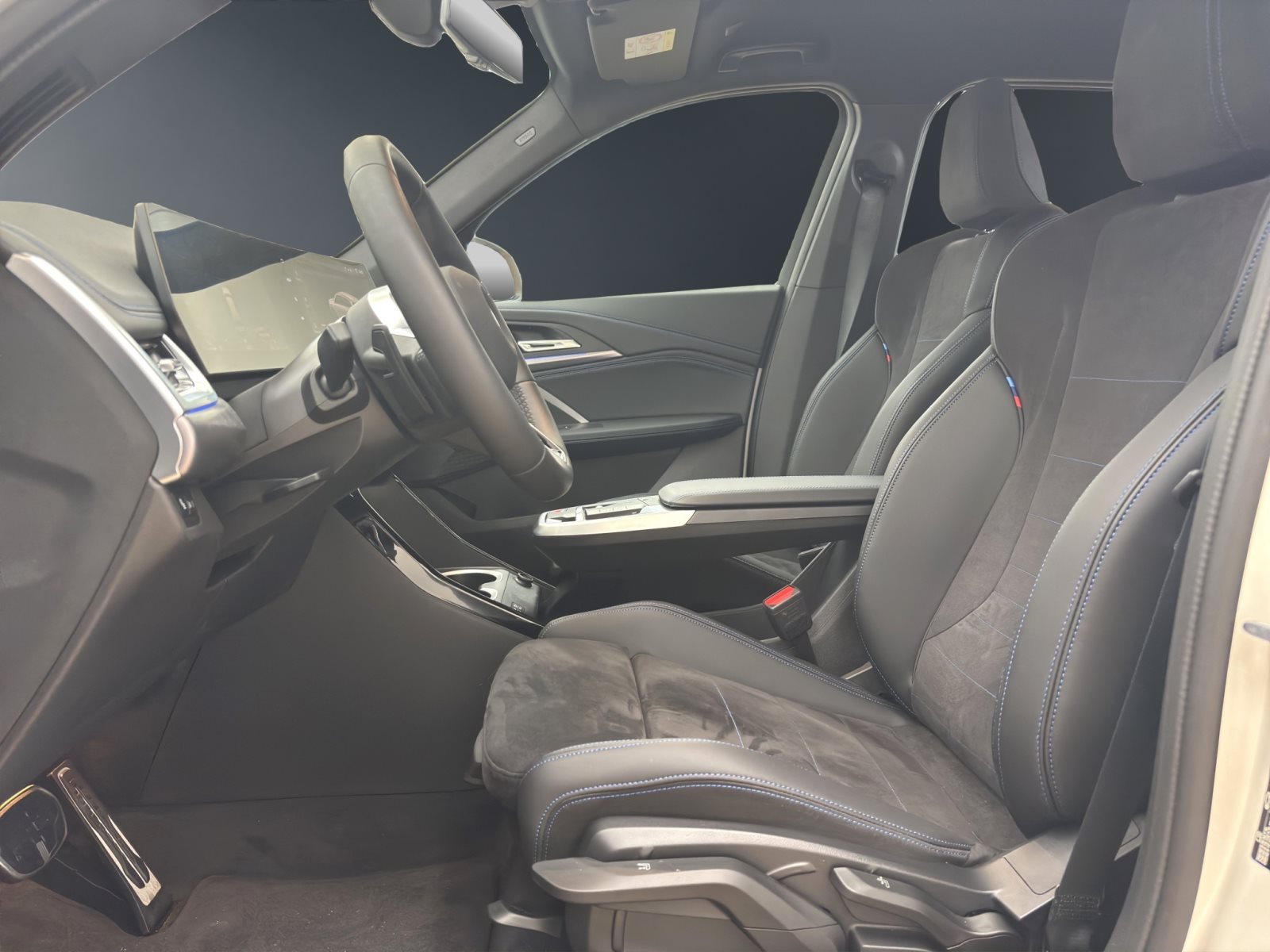 Fahrzeugabbildung BMW X1 sDrive20i [M Sport, AHK, ACC, RFK, 18 LMR]
