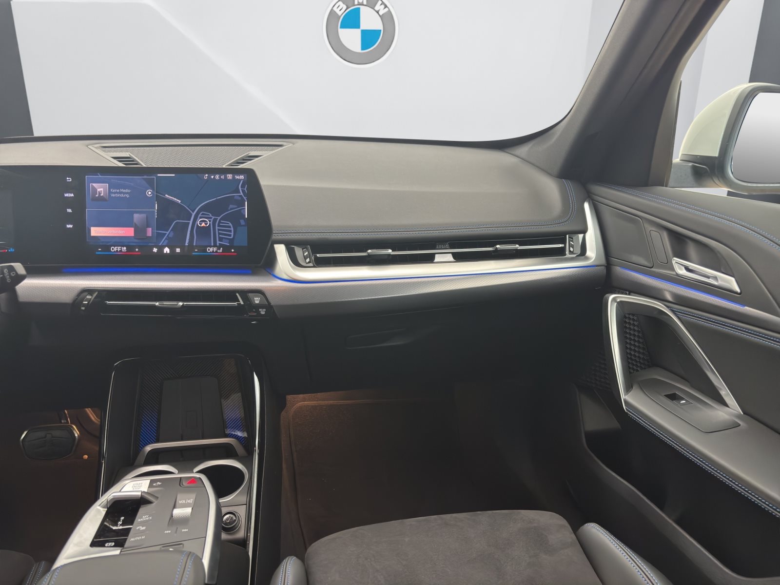 Fahrzeugabbildung BMW X1 sDrive20i [M Sport, AHK, ACC, RFK, 18 LMR]