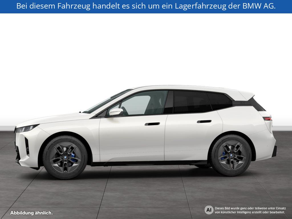 Fahrzeugabbildung BMW iX xDrive45