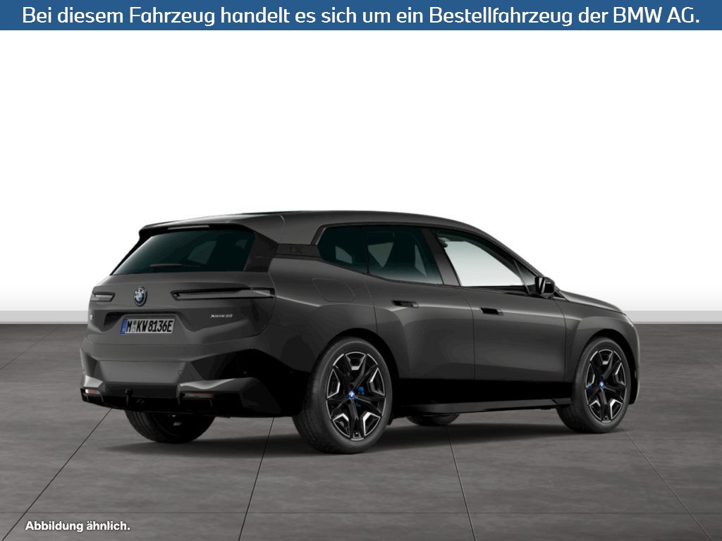 Fahrzeugabbildung BMW iX xDrive50