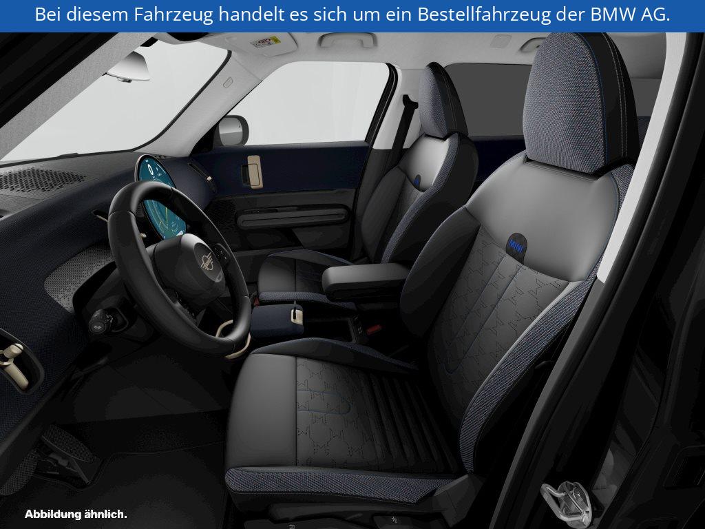 Fahrzeugabbildung MINI Countryman C