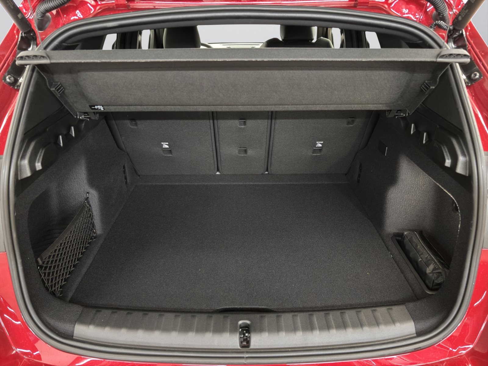 Fahrzeugabbildung BMW iX1 eDrive20 [M Sport Pro, AHK, ACC, 19 LMR, RFK]