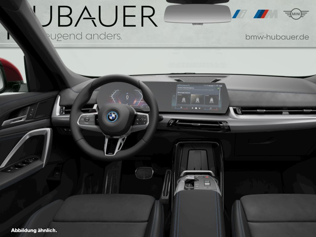 Fahrzeugabbildung BMW iX1 eDrive20 [M Sport Pro, AHK, ACC, 19 LMR, RFK]
