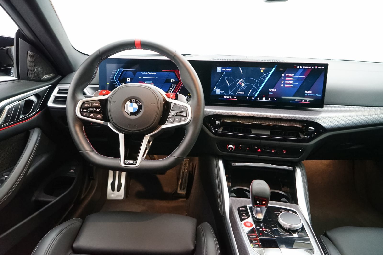 Fahrzeugabbildung BMW M4 Coupé Competition xDrive [NEUES MODELL, HUD, ACC]