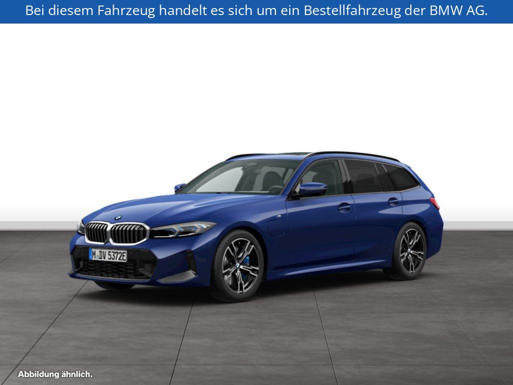 BMW 330e Touring