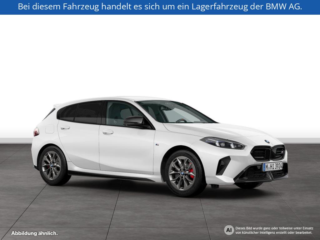 Fahrzeugabbildung BMW M135 xDrive