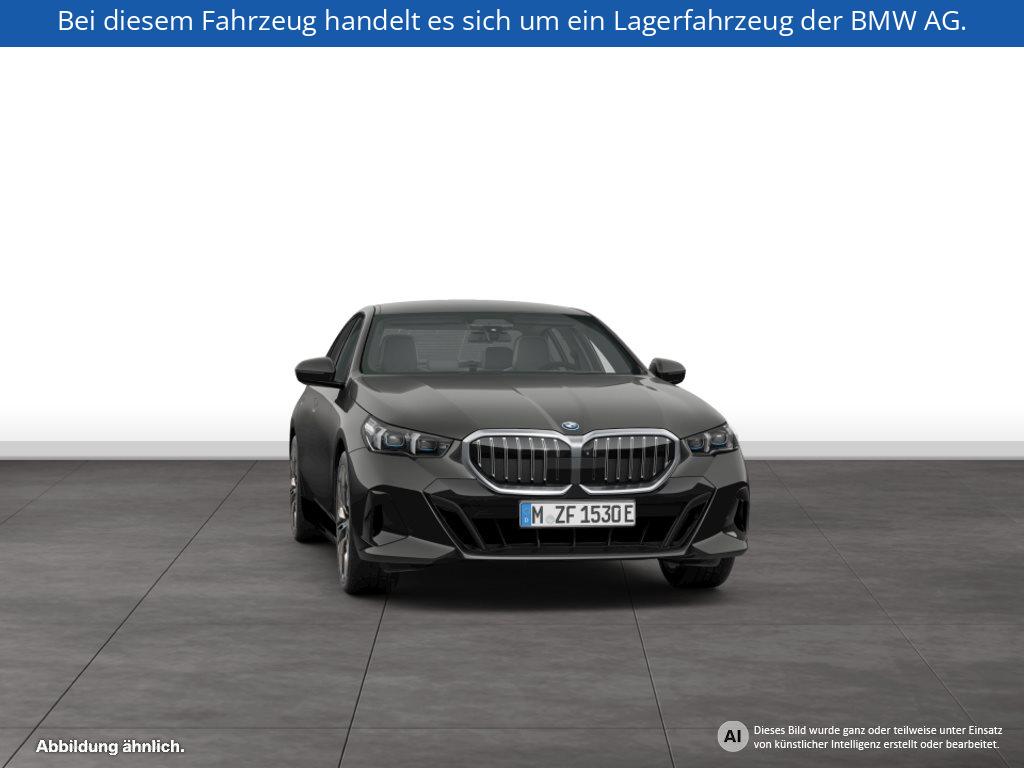 Fahrzeugabbildung BMW 550e xDrive Limousine