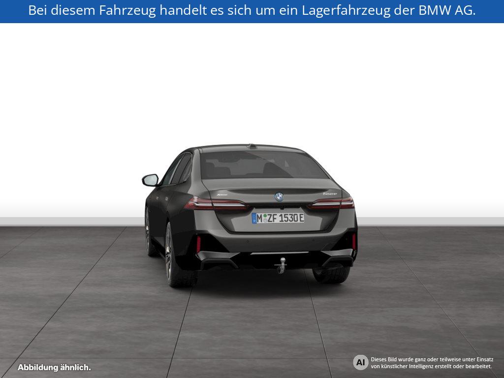Fahrzeugabbildung BMW 550e xDrive Limousine