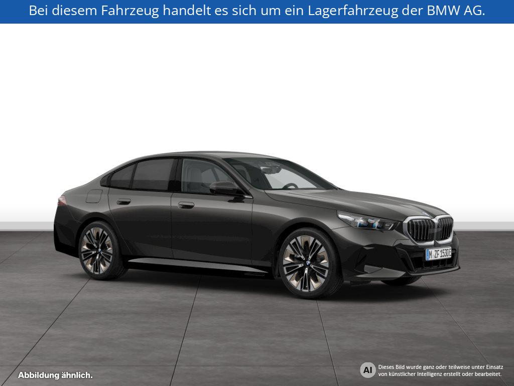 Fahrzeugabbildung BMW 550e xDrive Limousine