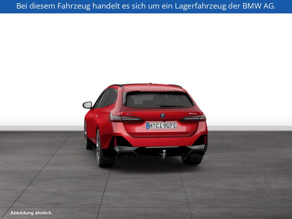 Fahrzeugabbildung BMW 550e xDrive Touring