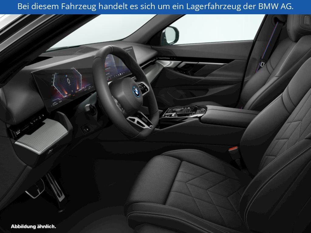 Fahrzeugabbildung BMW 550e xDrive Touring