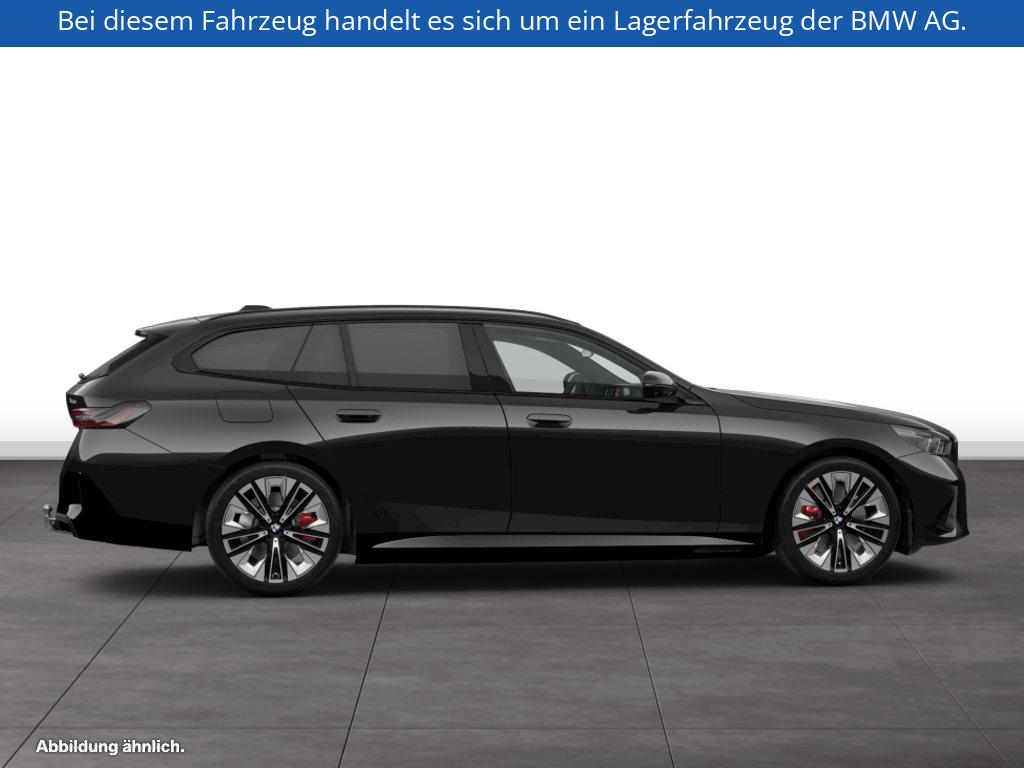 Fahrzeugabbildung BMW 550e xDrive Touring