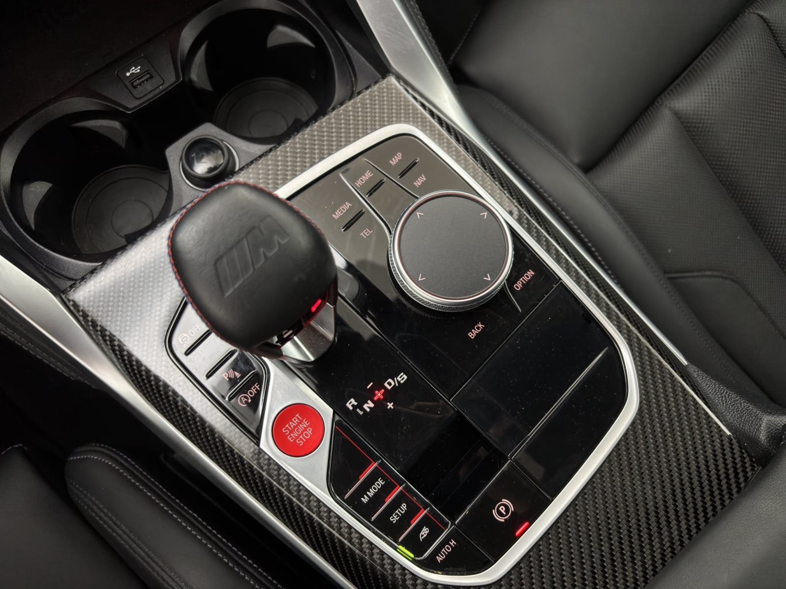 Fahrzeugabbildung BMW M4 Competition M xDrive Coupé [Laser, HK Sound]