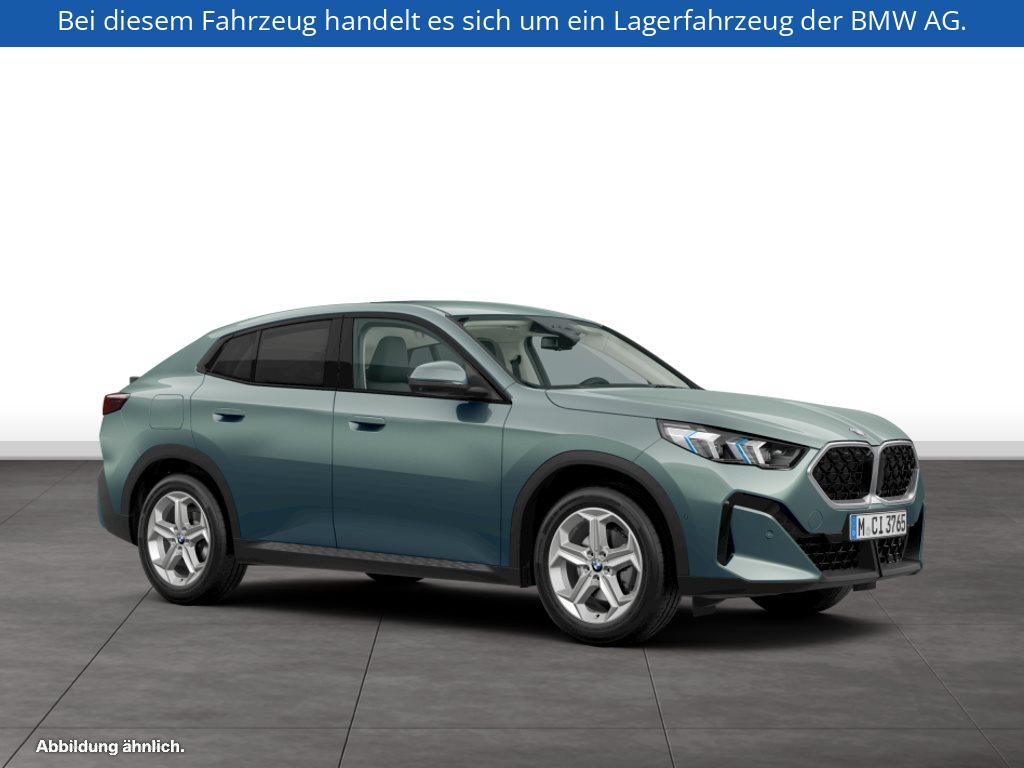 Fahrzeugabbildung BMW X2 sDrive20d