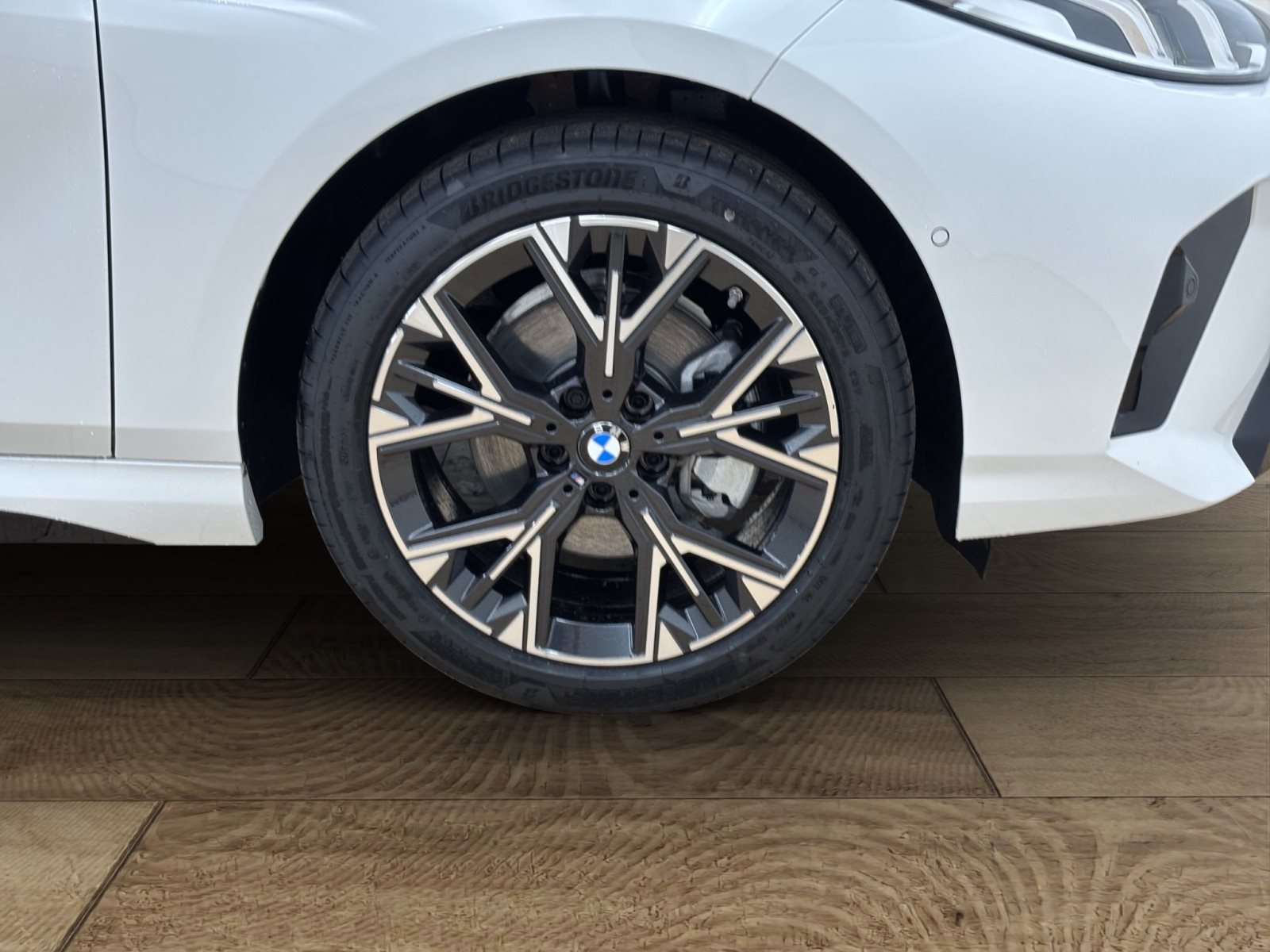 Fahrzeugabbildung BMW 120 [M Sport, Navi, 18 LMR, RFK, SHZ, LED]