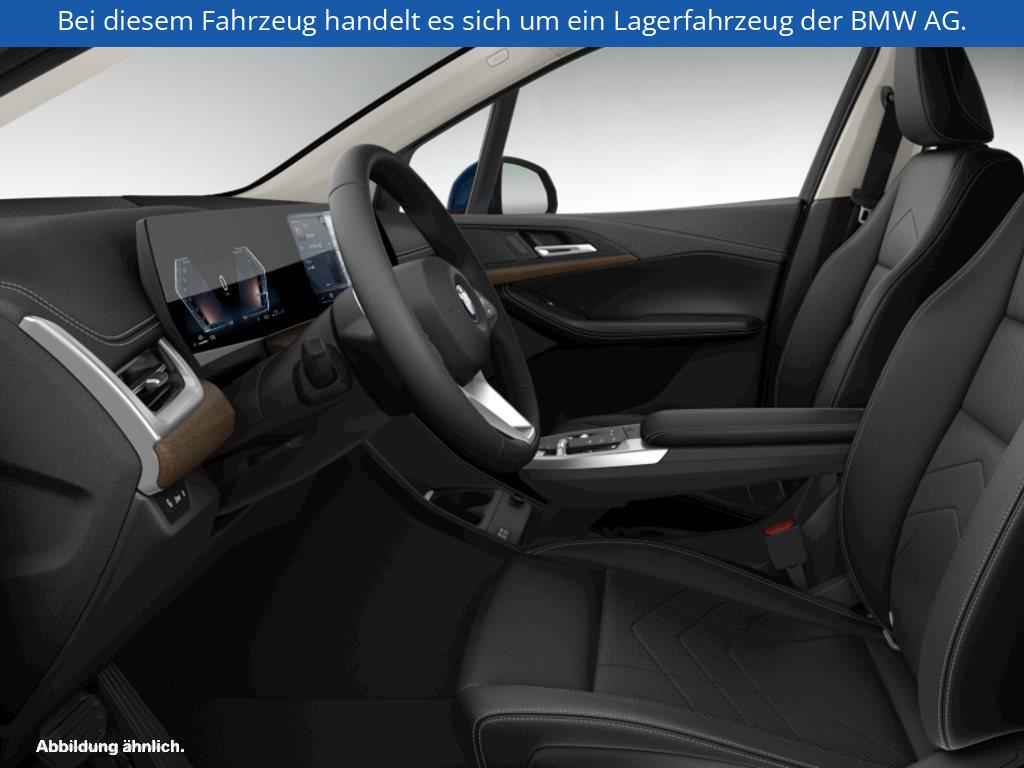 Fahrzeugabbildung BMW 220i Active Tourer