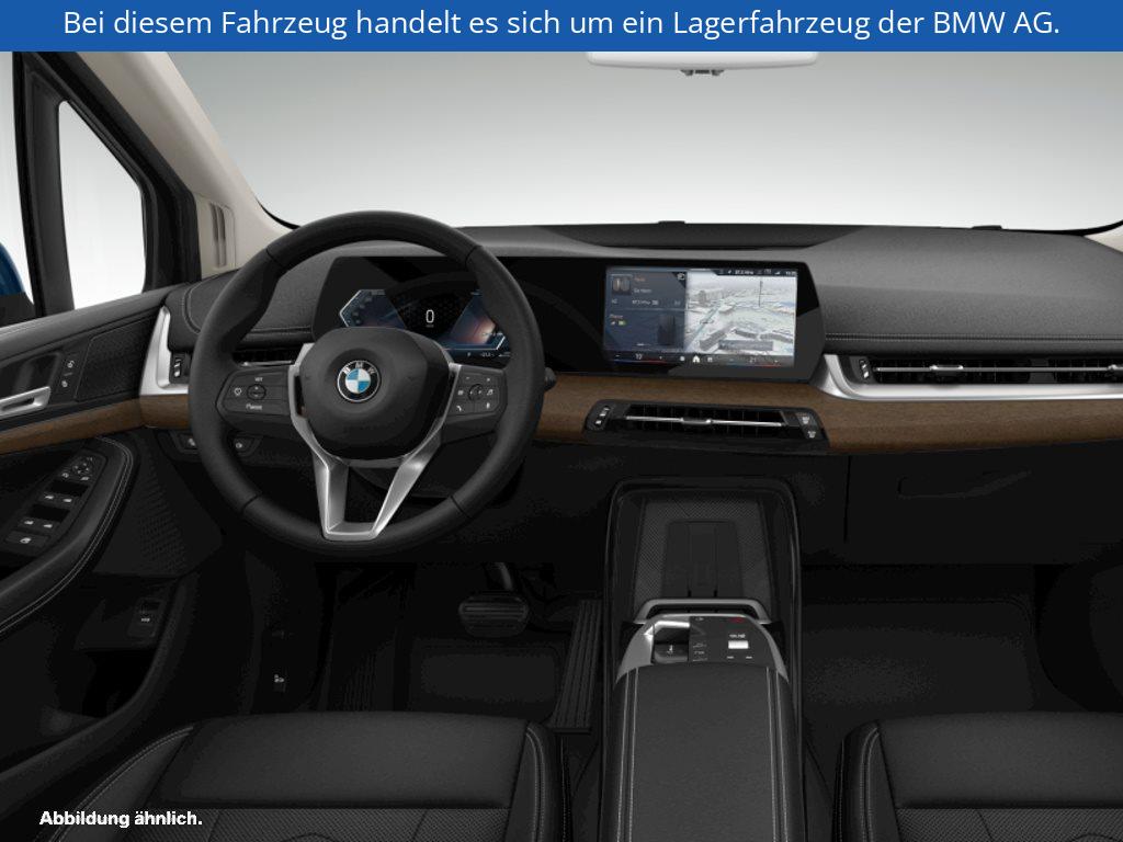 Fahrzeugabbildung BMW 220i Active Tourer