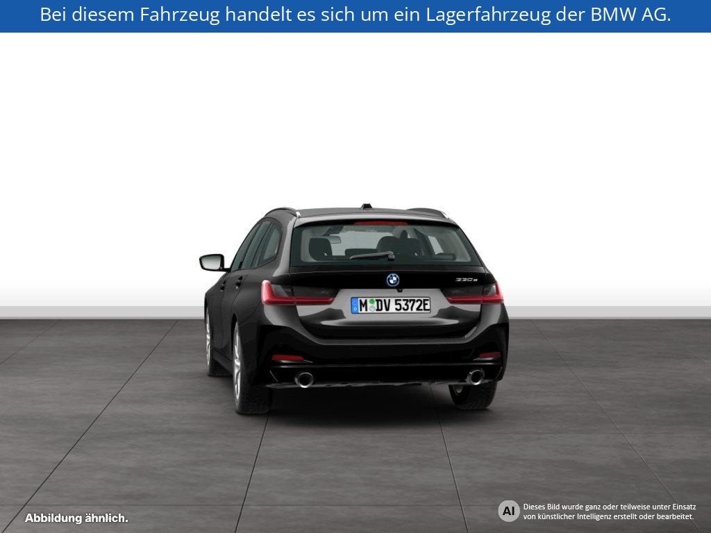 Fahrzeugabbildung BMW 330e Touring