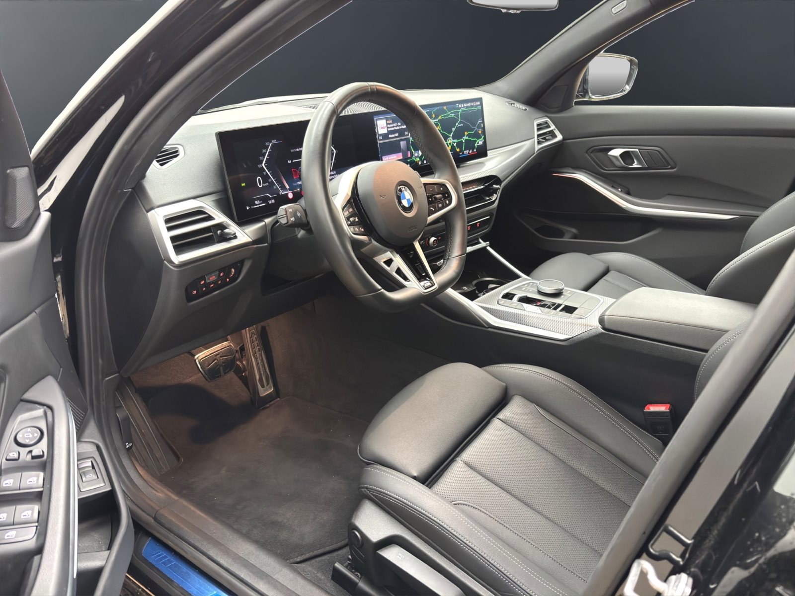 Fahrzeugabbildung BMW 318d Touring [M Sport, LC+, ACC, RFK, AHK]