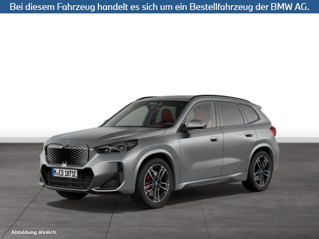 BMW iX1 xDrive30