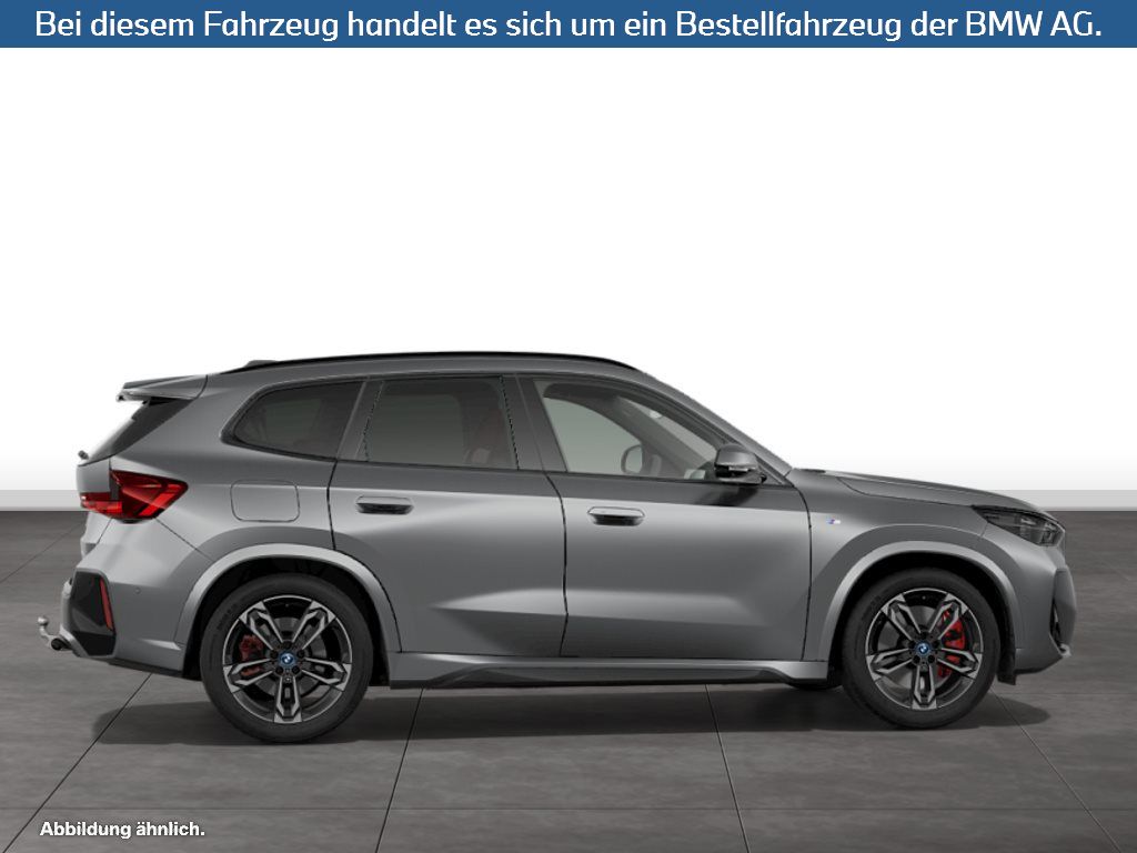 Fahrzeugabbildung BMW iX1 xDrive30