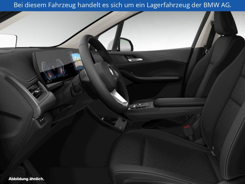 Fahrzeugabbildung BMW 220i Active Tourer