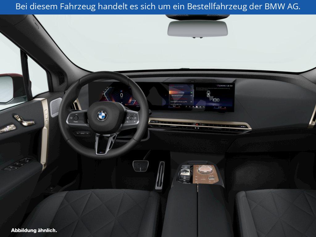 Fahrzeugabbildung BMW iX xDrive60