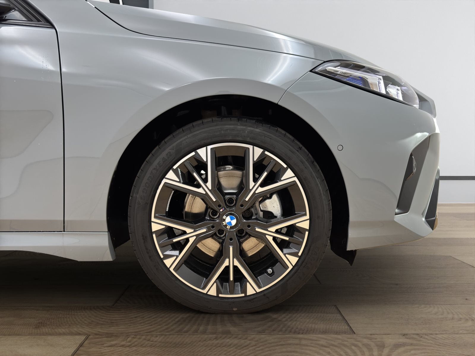 Fahrzeugabbildung BMW 120 [M Sport, Navi, 18 LMR, RFK, SHZ, LED] DAB