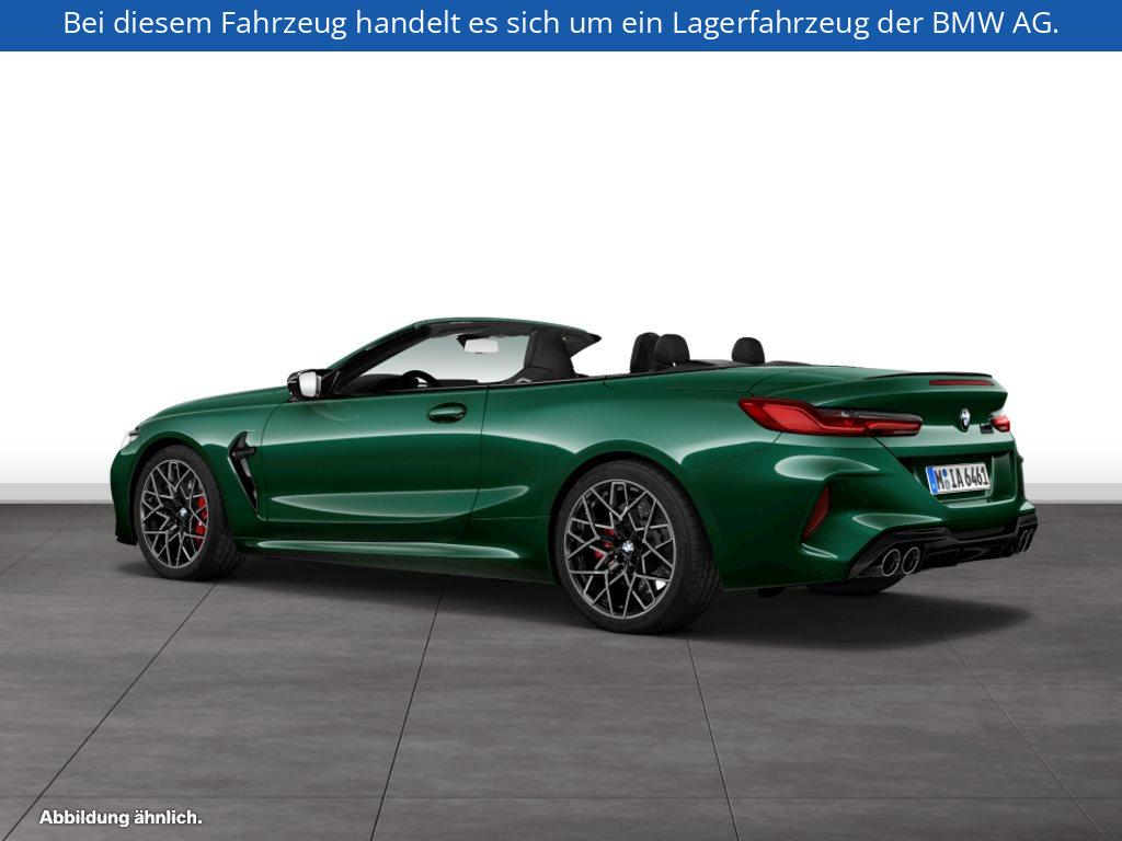 Fahrzeugabbildung BMW M8 Cabrio