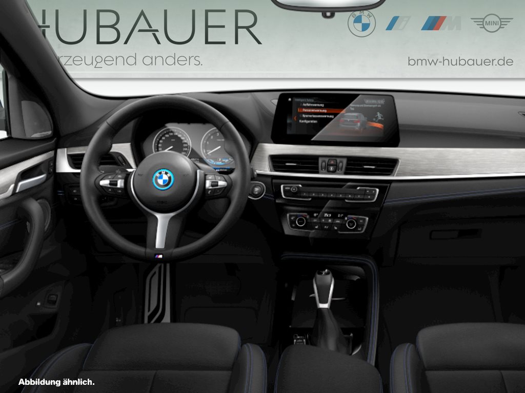 Fahrzeugabbildung BMW X1 xDrive25e [M Sport, HUD, ACC, AHK, RFK, Navi]